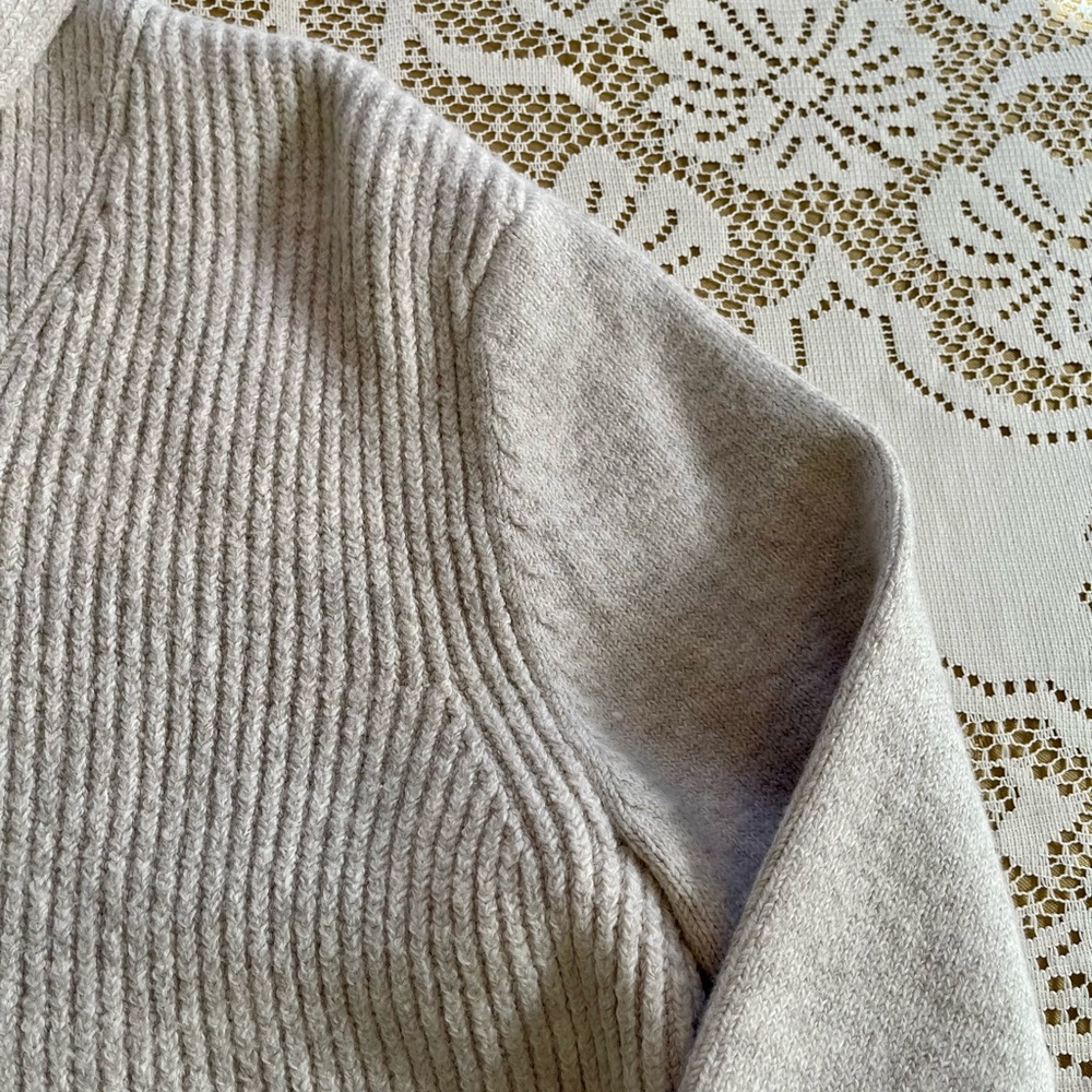 Old Navy Cream Ribbed Knit Sweater - Picture 6 of 12
